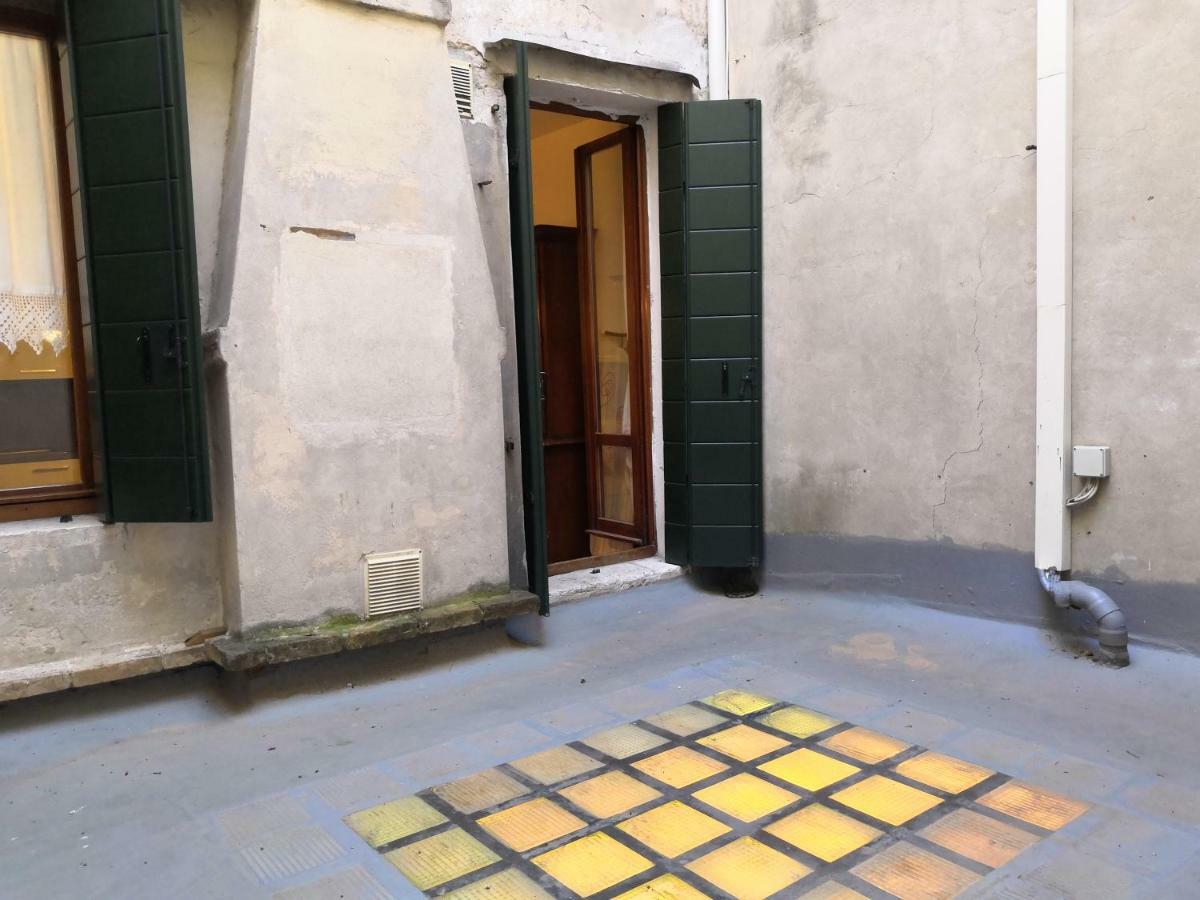 Appartamento Ruga Giuffa Veneza Exterior foto