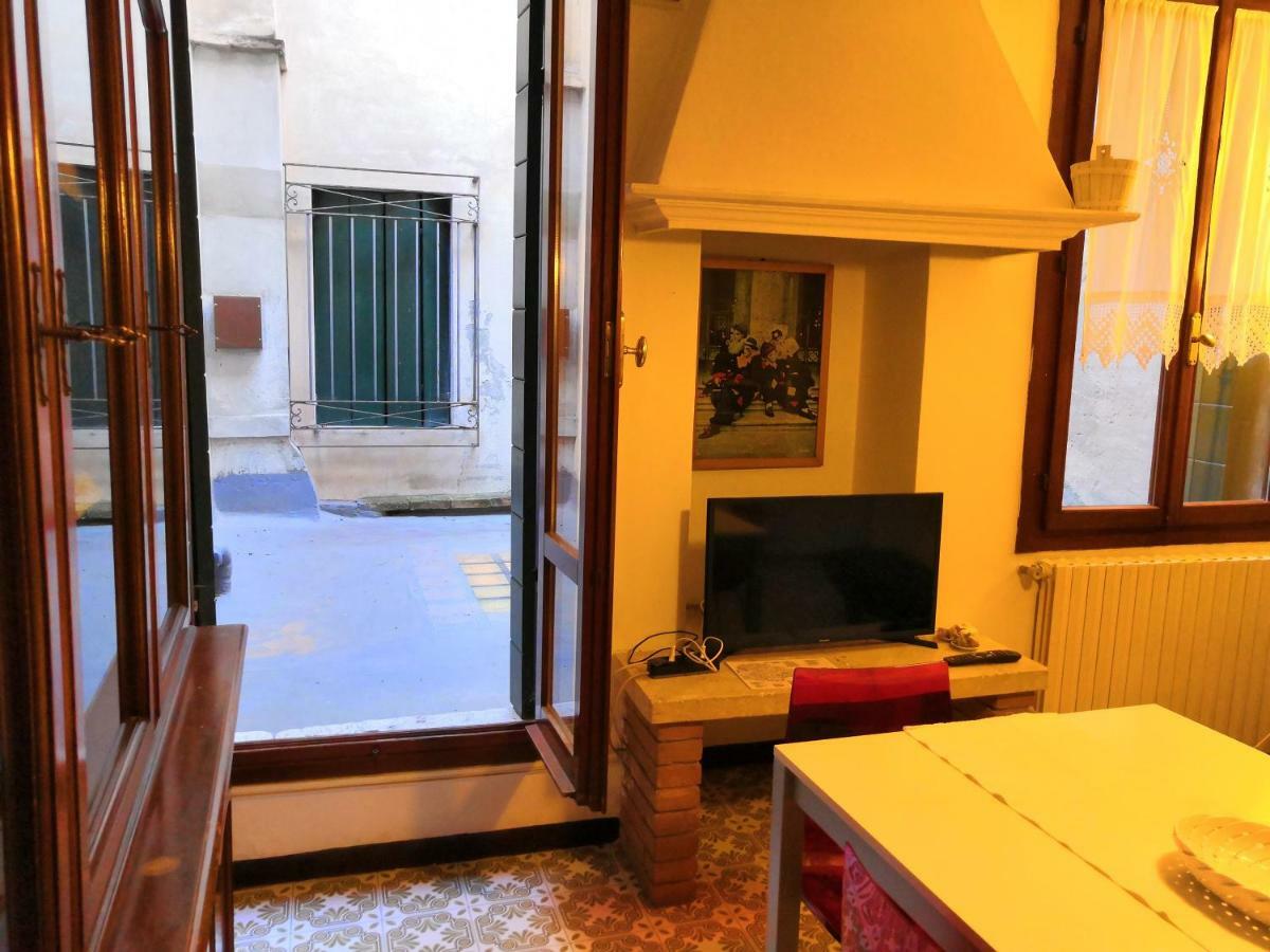 Appartamento Ruga Giuffa Veneza Exterior foto